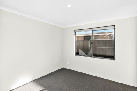 Comfortable and brand new! - Photo 4