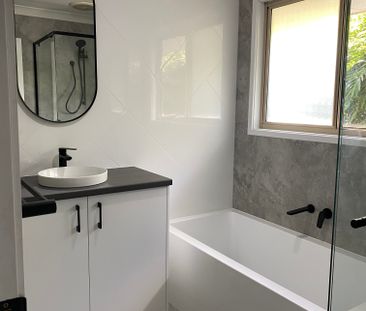 Upper Coomera - Photo 3