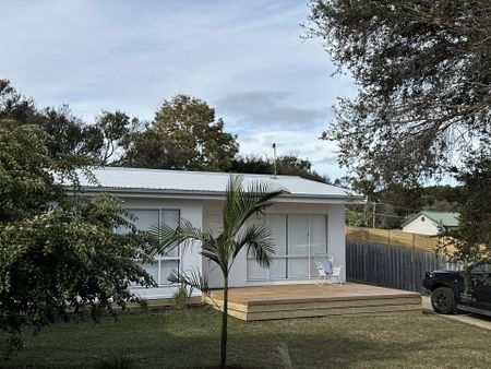 PRACTICAL LIVING. - Photo 3