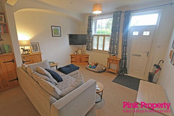 2 bedroom terraced house to rent - Photo 1