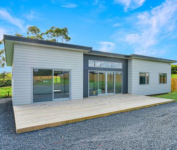 Brand New Home with Space, Style & Superb Connectivity - Photo 4