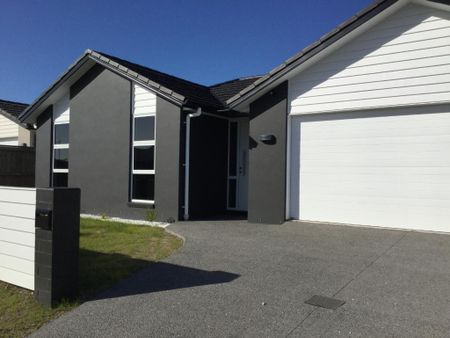 HUGE Coast Home! Papamoa - Photo 5