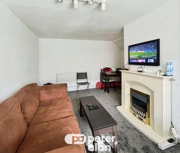 Manor Court, Church Village, Pontypridd, CF38 - Photo 3