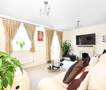 5 bedroom detached house to rent - Photo 1