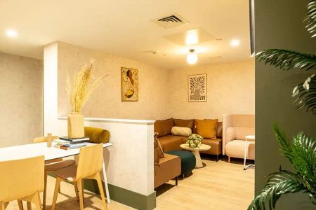 Premium Studio (Floors 1-9) - Photo 3