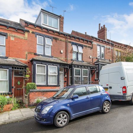 6 bedroom terraced house to rent - Photo 4