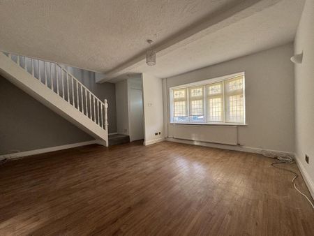 3 bedroom terraced house to rent - Photo 4