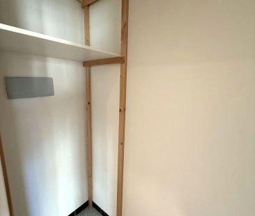 Charmante en recent gerenoveerde studio met slaaphoek en terras. - Foto 4