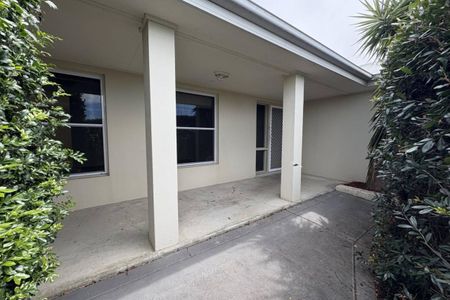 SPACIOUS HOME, GREAT LOCATION!!! - Photo 2