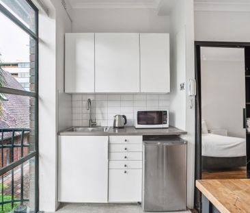 Art Deco Studio in Renowned Location - Photo 5