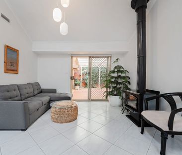 Stunning Family Home! - Photo 6