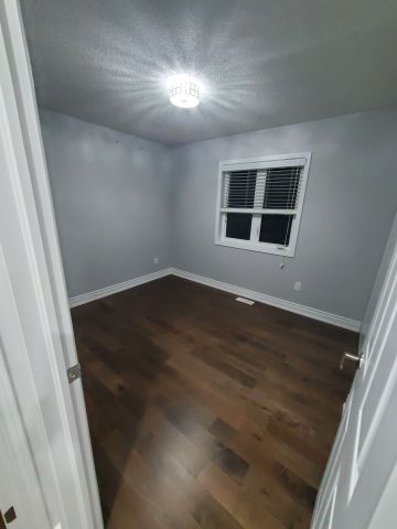 For Lease - 136 Vanhorne Close, Brampton, Ontario - Photo 3