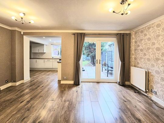 3 bedroom detached house to rent - Photo 1