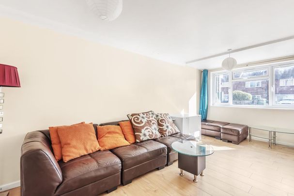 5 bedroom terraced house to rent - Photo 1