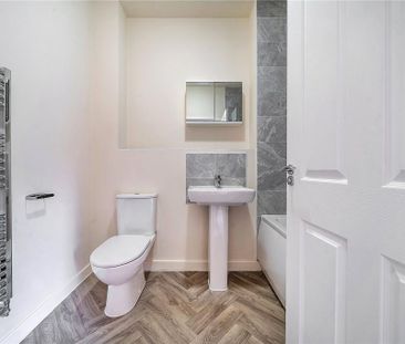 3 bedroom semi-detached house to rent - Photo 2