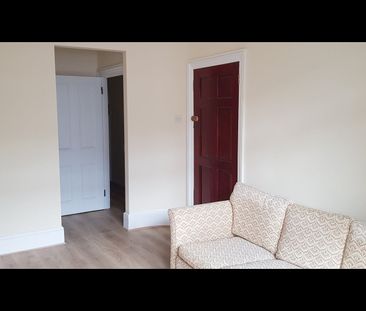 2 Bed Flat, Tudor Road, E6 - Photo 1