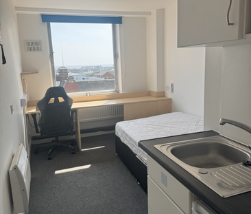 Studio to rent - Photo 1