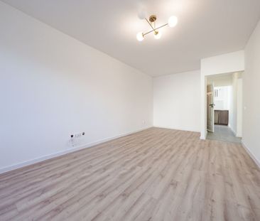 Mieszkanie na wynajem 2 pokoje, balkon - Photo 3