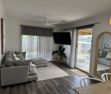 Modern Family Home, Furnished or Unfurnished! - Photo 6