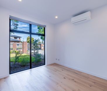 1/26 Tarakan Avenue, Ashburton VIC 3147 - House For Rent | Domain - Photo 3