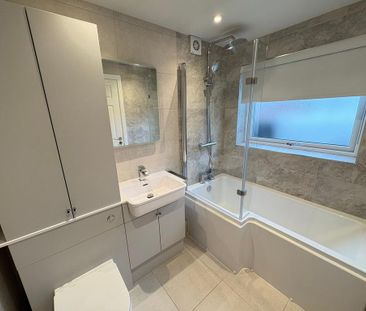 3 bedroom terraced house to rent - Photo 5