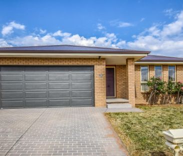 Comfortable Living in a Quiet Neighbourhood - Photo 2