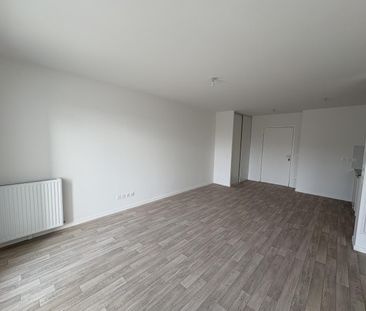 location Appartement T2 DE 47.1m² À MELUN - Photo 2