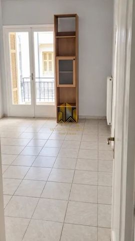 Διαμέρισμα για ενοικίαση Πλατεία Ναυαρίνου (Κέντρο Θεσσαλονίκης) - Photo 2