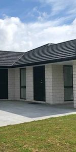 SPECIAL OF THE WEEK. One weeks free rent to ap... - Photo 3