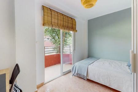 Carrer de Sant Joan de Déu, Valencia, Valencian Community 46011 - Photo 4