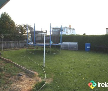 Double Glazed, Two Heat Pumps and Operating Solar System Installed - Photo 3