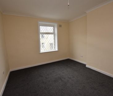 Dall Street, Burnley - Photo 4