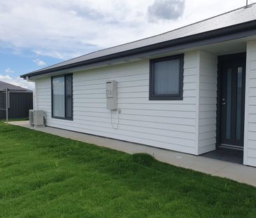 STYLISH GRANNY FLAT - Photo 4