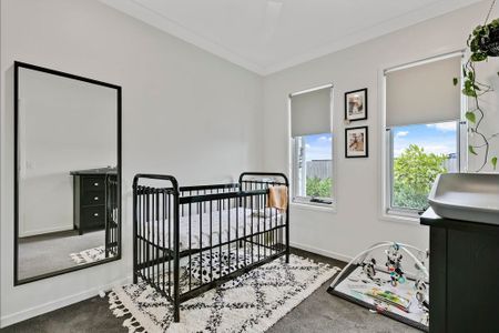 Modern Family Living in Cutters Ridge! - Photo 4