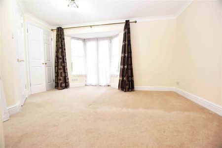 Draper Close, Isleworth - 2 bedrooms Property for lettings - Chasebuchanan - Photo 3