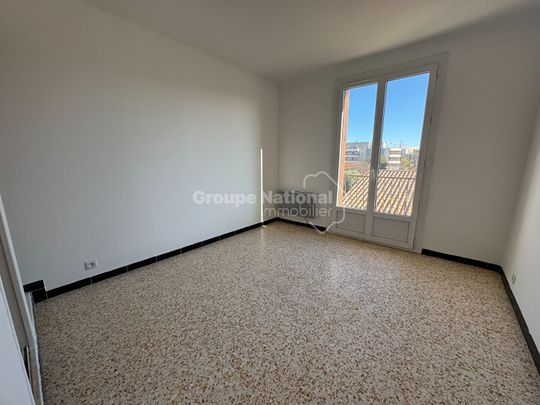 LOCATION d'un appartement de 3 pièces (69 m²) à Miramas, - Photo 1