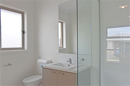 BEAUTIFUL HOME IN CORIDALE ESTATE - Photo 5