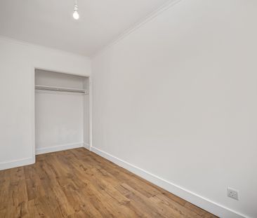 2 Bed Flat, Caroline Court, SE6 - Photo 4