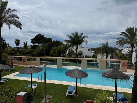 Alquiler de piso en Avenida de la Resina - Photo 1