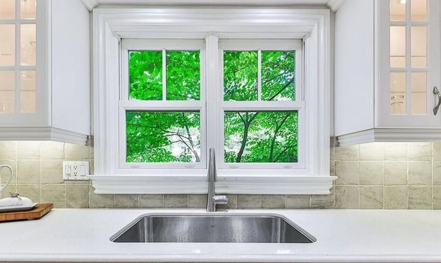 For Lease - 250 Dalewood Drive, Oakville, Ontario - Photo 1