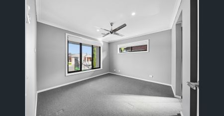 Spacious Home with all Comforts! - Photo 5