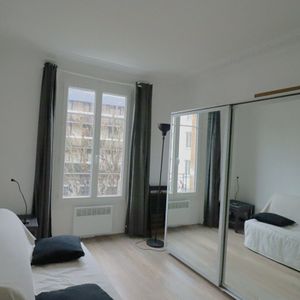 Paris XVème : studio de 15.67m2 - Photo 2
