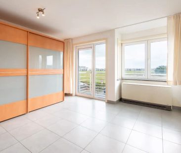 Modern appartement met prachtig zicht en 1 slaapkamer te Mariakerke... - Photo 3