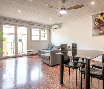 Room in a shared 4-bedroom apartment for rent in Torrefiel, Valencia - Photo 2