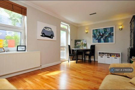 4 bedroom terraced house to rent - Photo 2