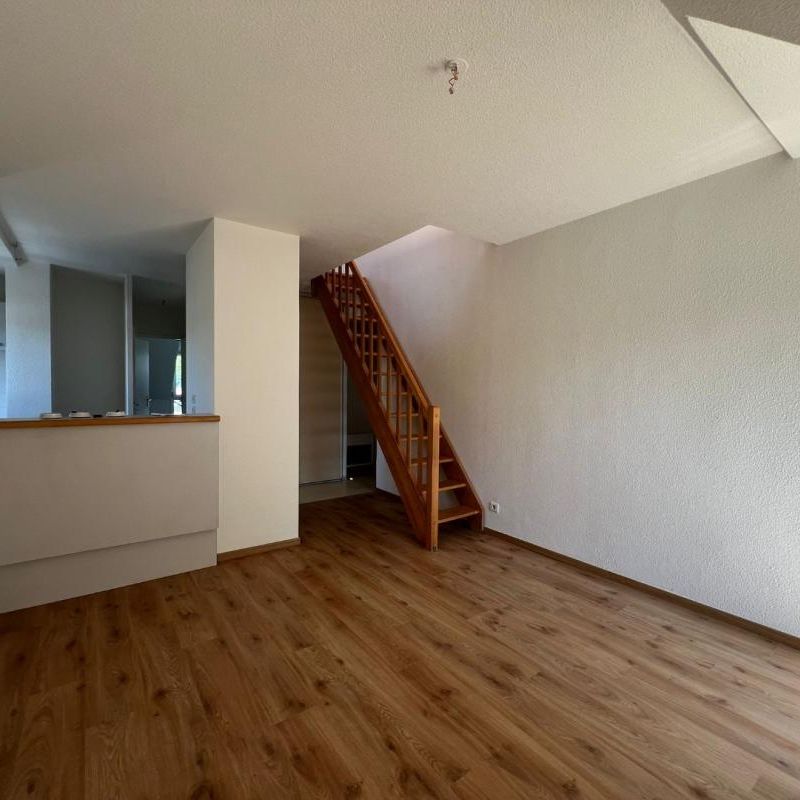 Location Appartement 3 pièces 53m² NOTRE DAME DE BONDEVILLE 76960 - Photo 1