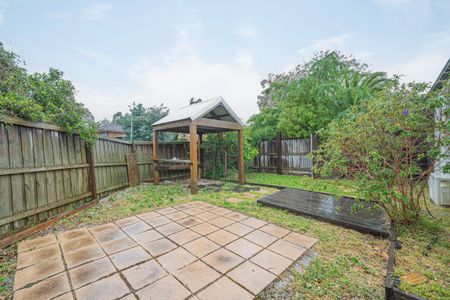 Charming Family Home in Prime Berwick Location - Photo 4