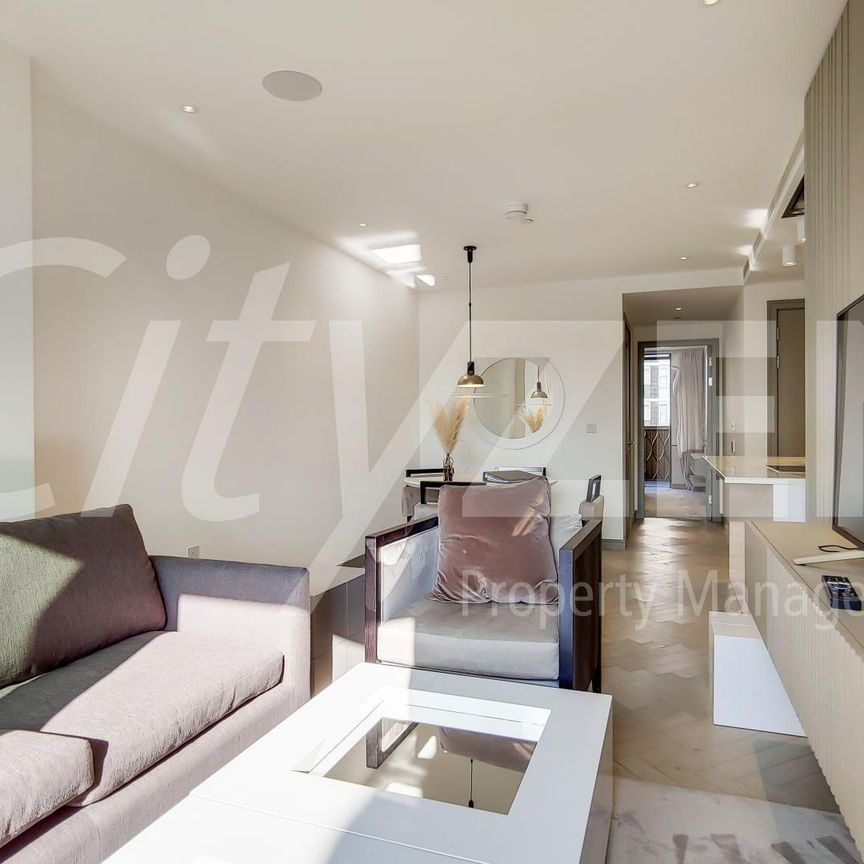 The Compton, 30 Lodge Road, London - Photo 1
