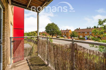 1 bedroom flat to rent - Photo 2