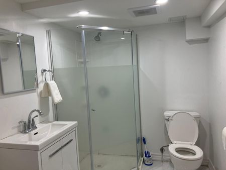 For Lease - 29 Highbourne Road, Toronto, Ontario - Photo 4